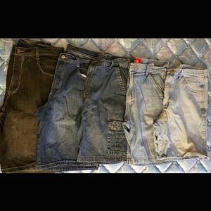 Bundle of 5 mens 36 jean shorts various washes